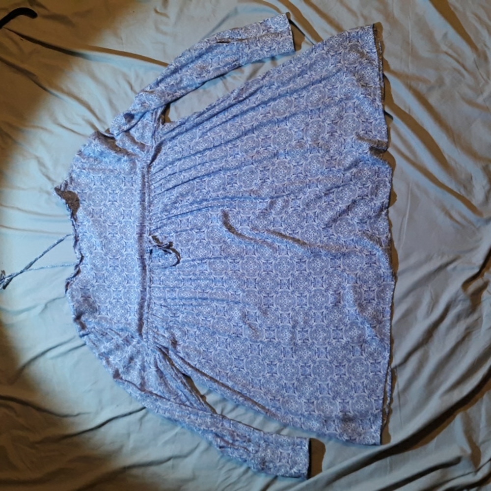 Half Button Down W/Ruffle Split Neck W/Ties - image 5